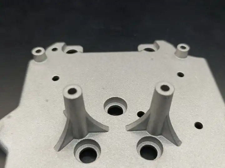 Processing Die Cast Aluminum Components Polishing Anodizing